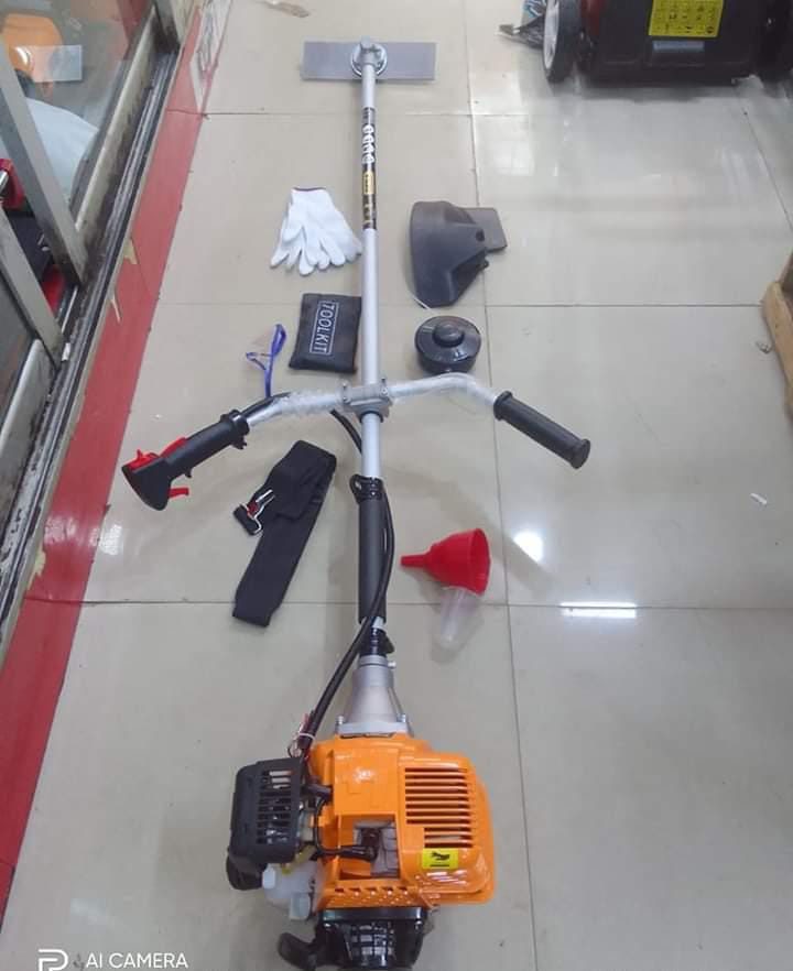 Dera 2 stroke brushcutter